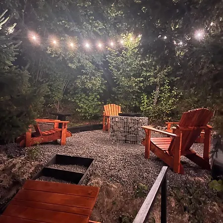 Valley Hills-котедж на схилах гір з чаном-джакузі 슬랍스크