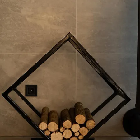 Appartement Valley Hills-котедж на схилах гір з чаном-джакузі *