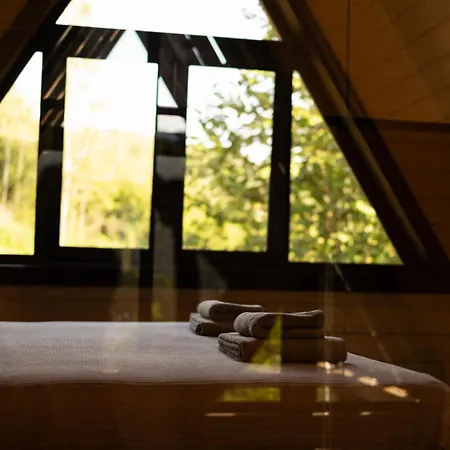 아파트 Valley Hills-котедж на схилах гір з чаном-джакузі 슬랍스크