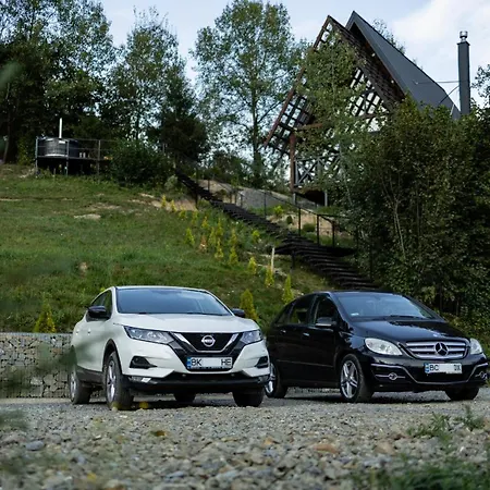 아파트 Valley Hills-котедж на схилах гір з чаном-джакузі 슬랍스크