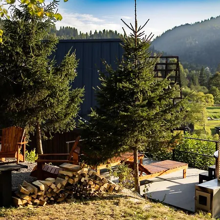 Valley Hills-котедж на схилах гір з чаном-джакузі Slavske