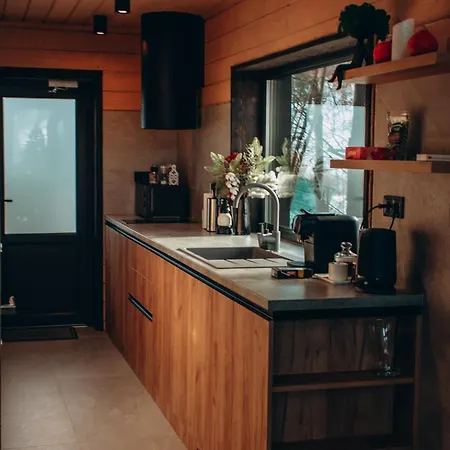 Appartement Valley Hills-котедж на схилах гір з чаном-джакузі *