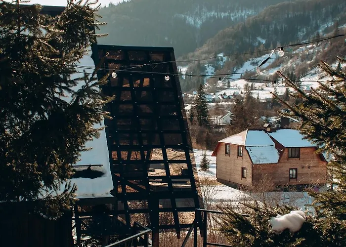 Valley Hills-котедж на схилах гір з чаном-джакузі Slavske