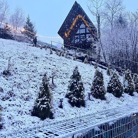 Apartamento Valley Hills-котедж на схилах гір з чаном-джакузі *